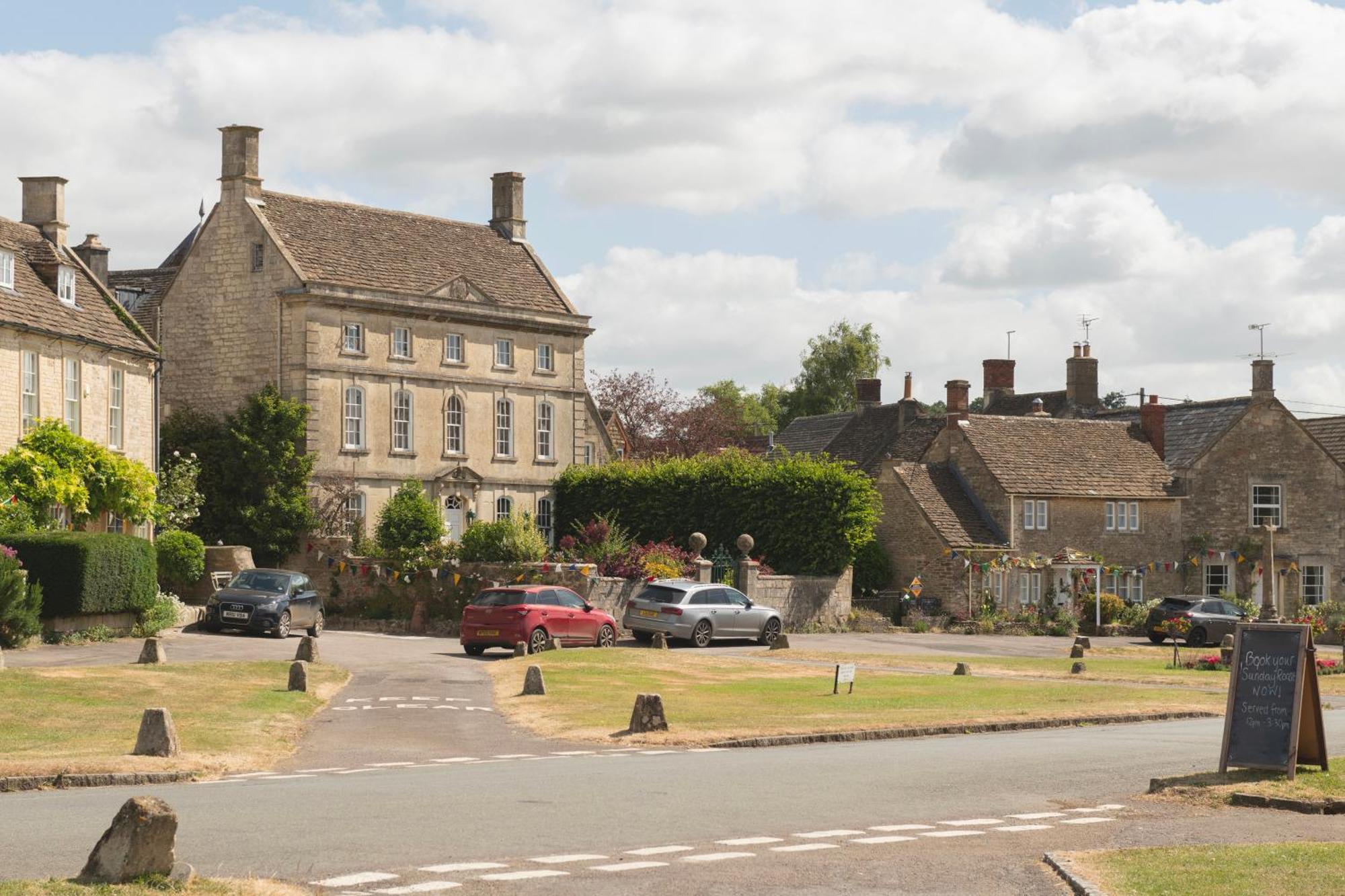 Shooters Cottage Biddlestone ภายนอก รูปภาพ